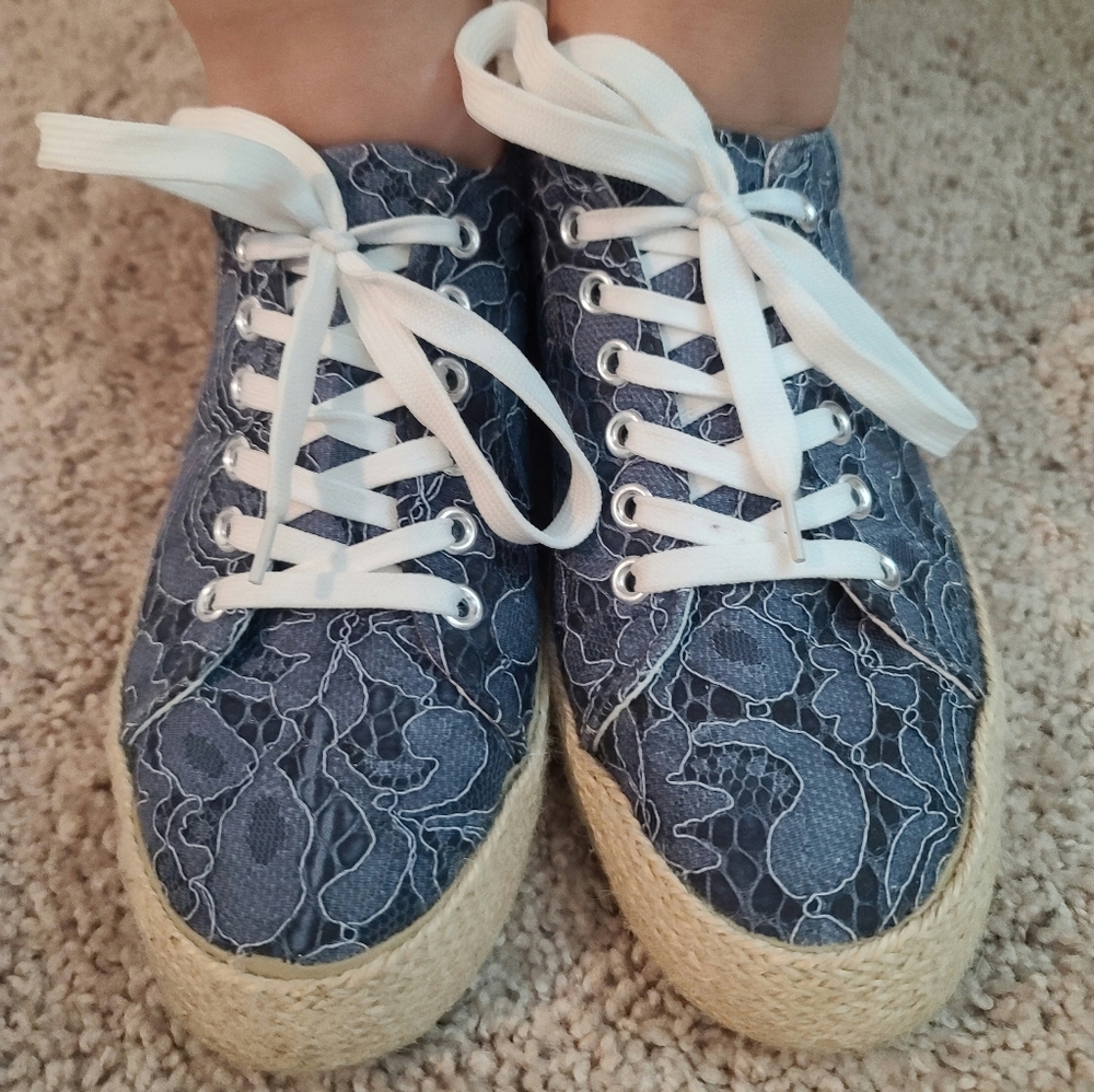 Women's blue espadrille